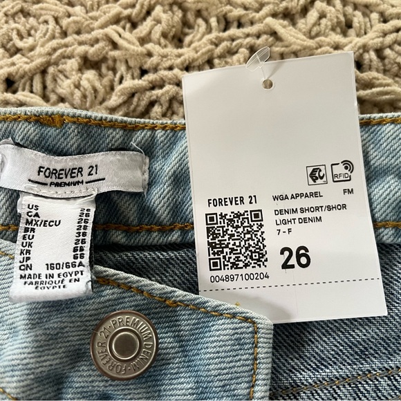 New Forever 21 Low Rise Wide Leg Loose Fit Denim Shorts 26 Patchwork Distress - Picture 6 of 9